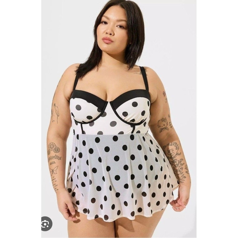 Torrid NWOT Retro Overlay Swimsuit Dress Sz 4 4X D/DD Pin-Up Swim